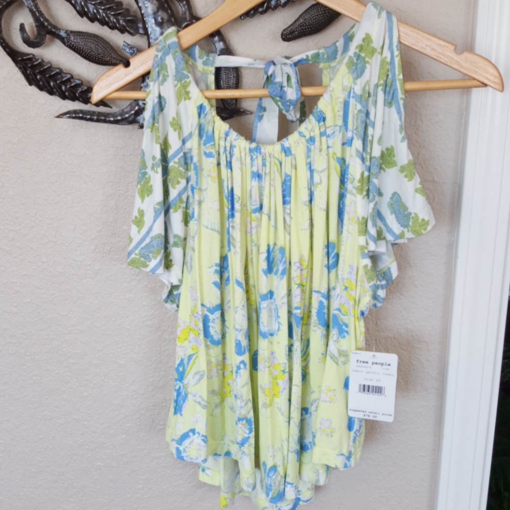 Free people keyhole sleeves shirt